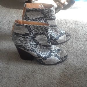 Faux snake skin open to bootie